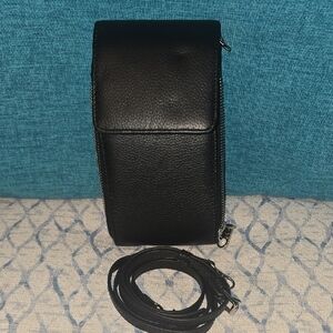 Bugatti Crossbody Fone Purse